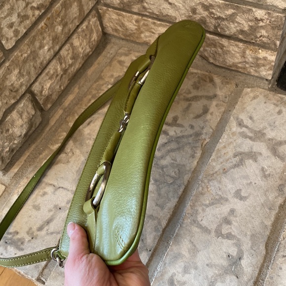 Convertible shoulder bag to clutch purse - Picture 4 of 6